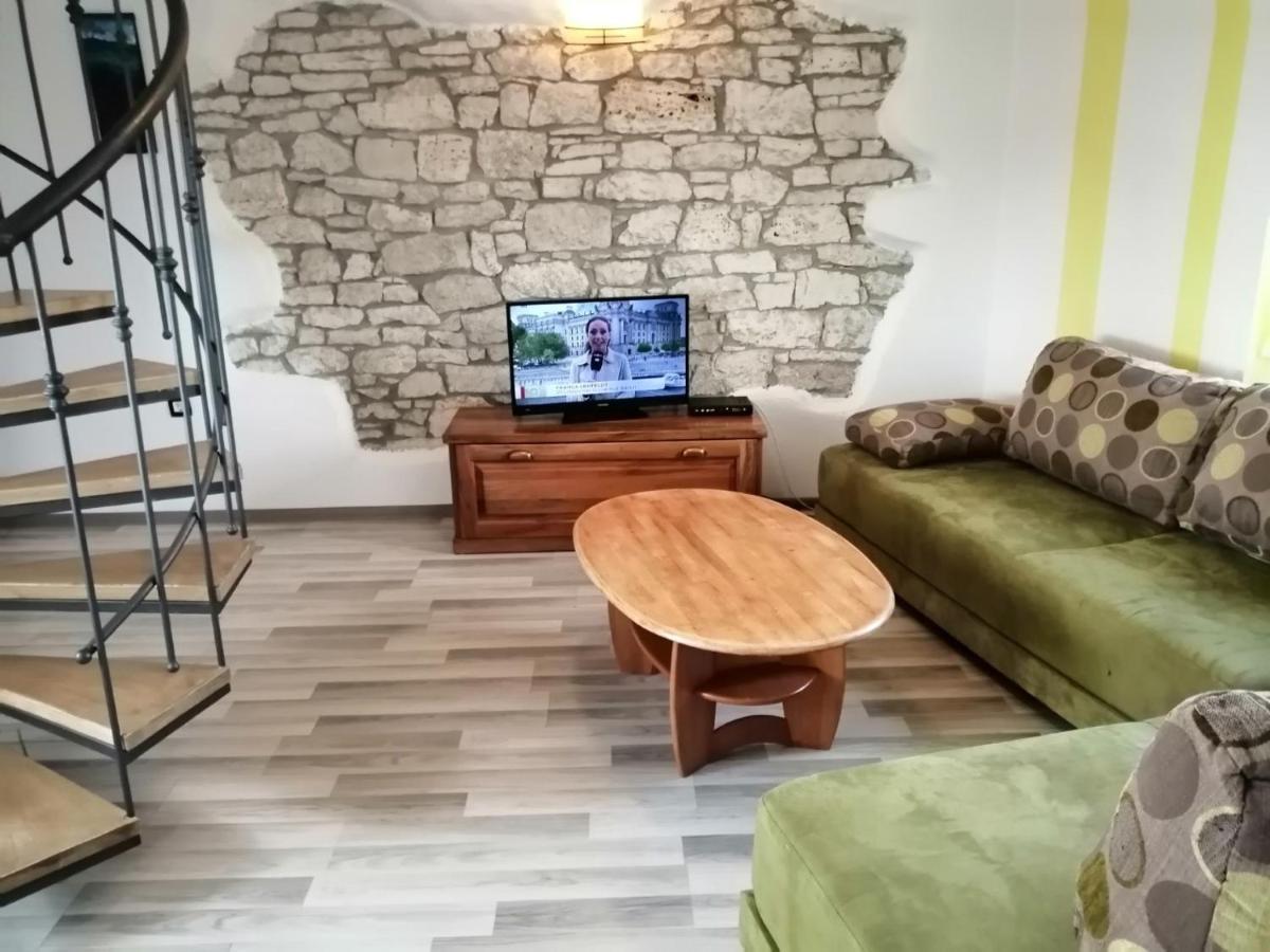 App Isabel Apartamento Žminj Exterior foto